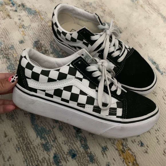 vans checkerboard platform